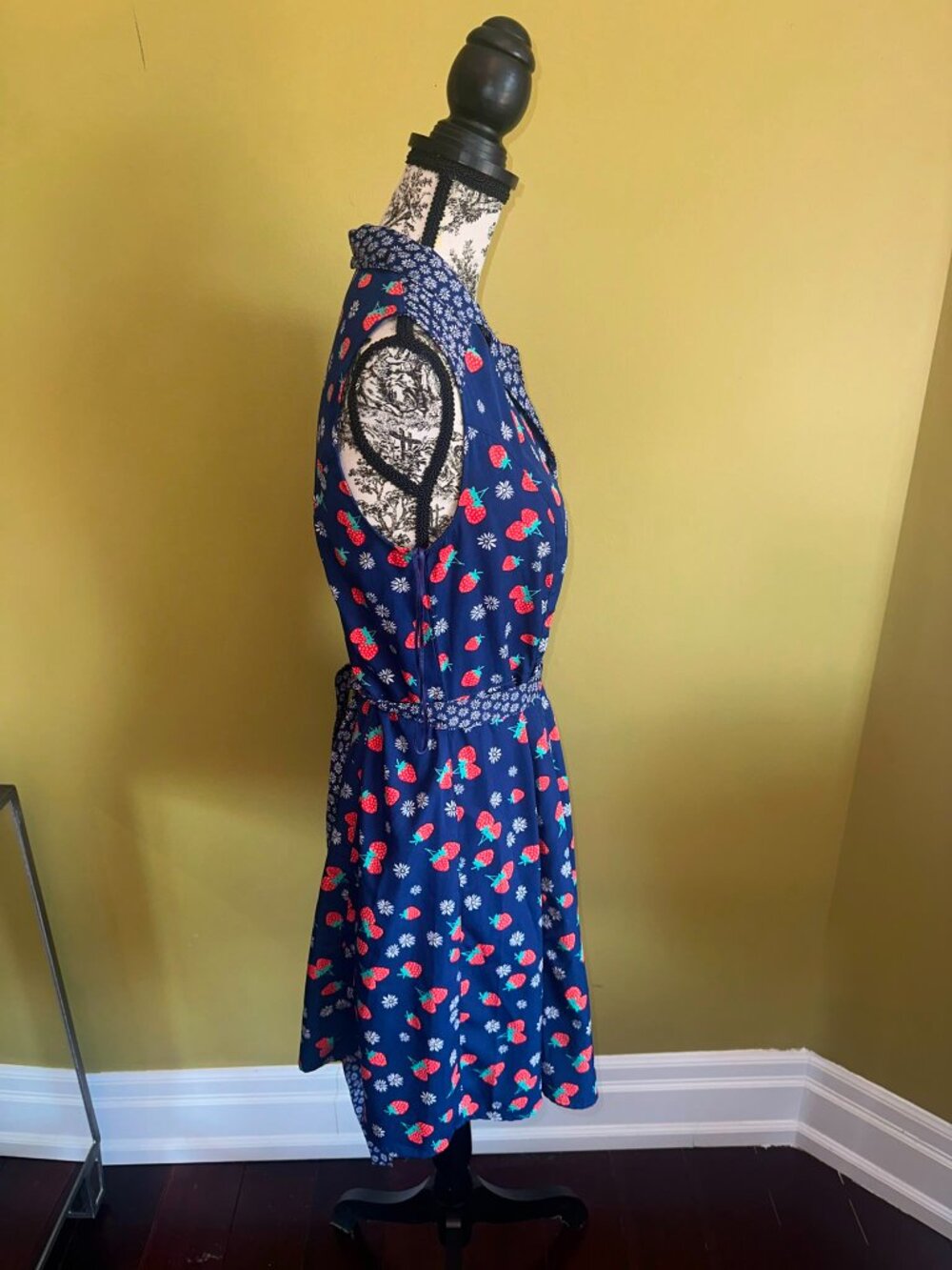 Vintage Retro Strawberry Print Midi Collared Dress Blue Daisy Cottagecore Summer - Picture 10 of 13